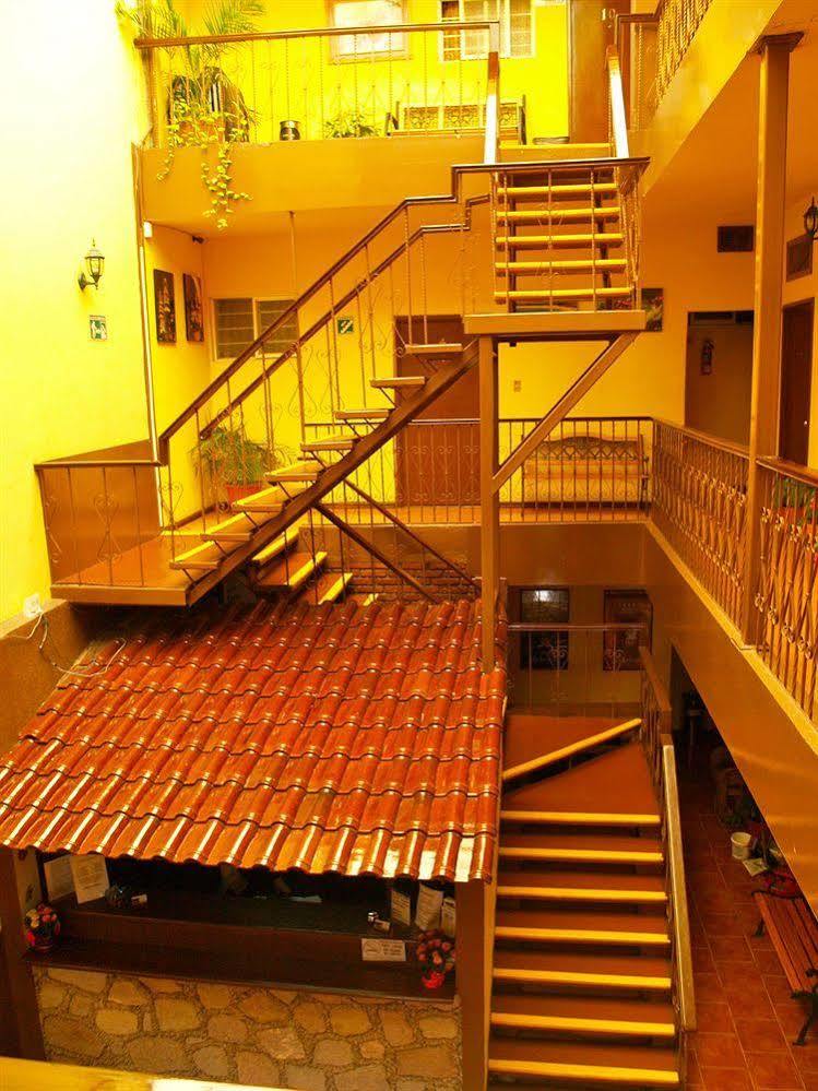 מורליה Hotel Estefania מראה חיצוני תמונה